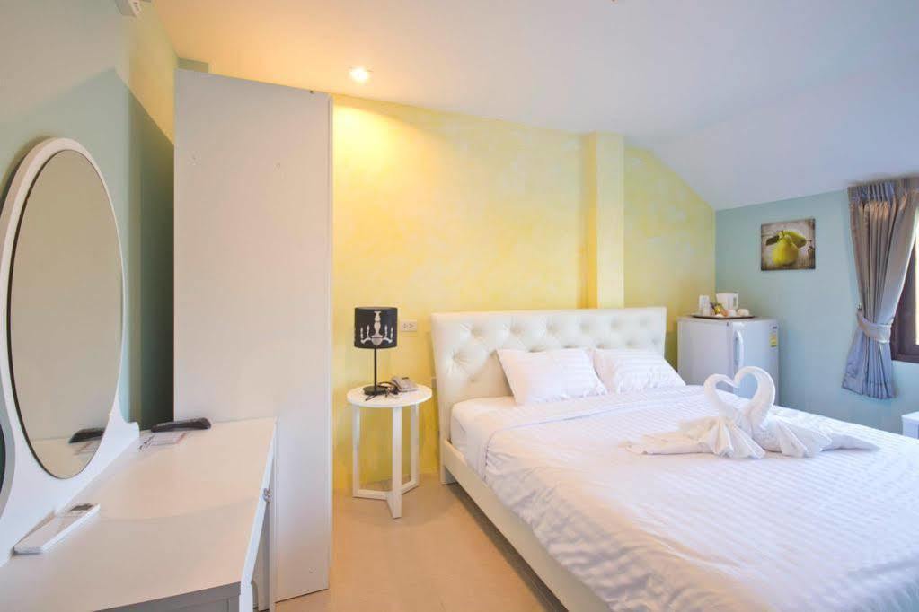 Oyo 345 The Click Guesthouse At Chalong Phuket Buitenkant foto
