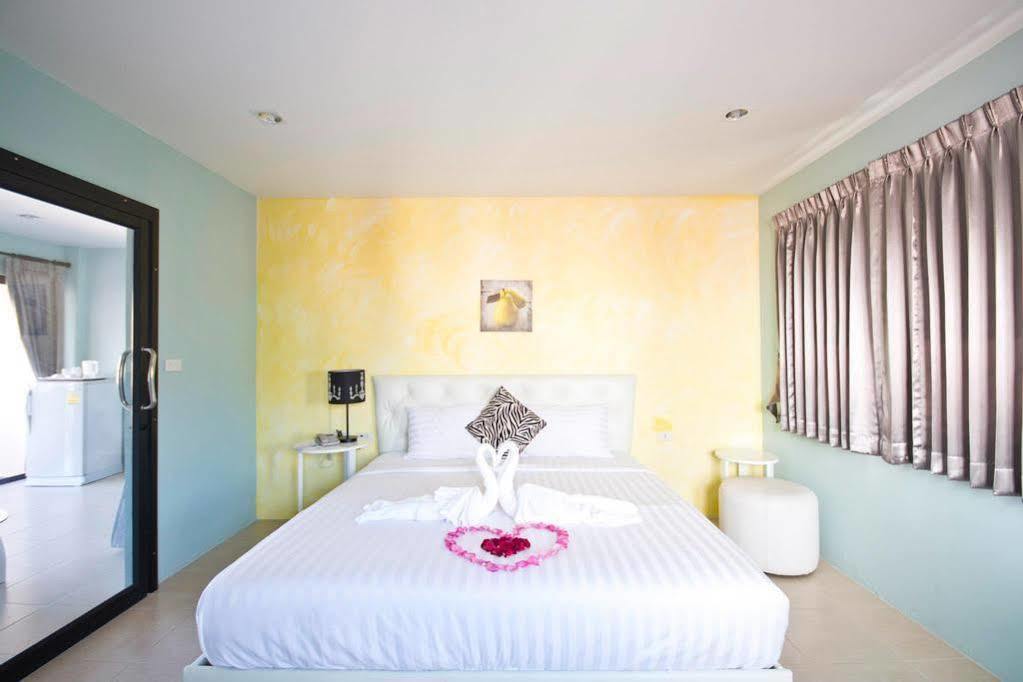 Oyo 345 The Click Guesthouse At Chalong Phuket Buitenkant foto
