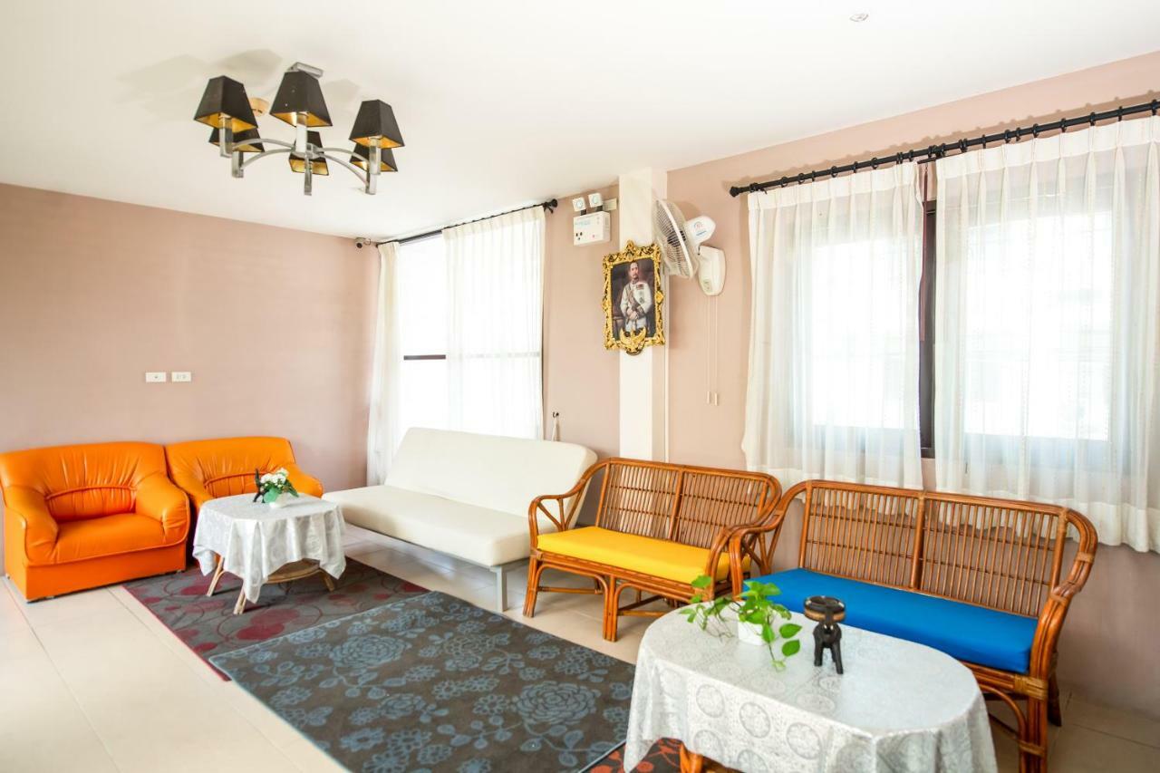 Oyo 345 The Click Guesthouse At Chalong Phuket Buitenkant foto